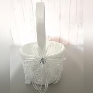 Elegant White Lace Flower Girl Basket